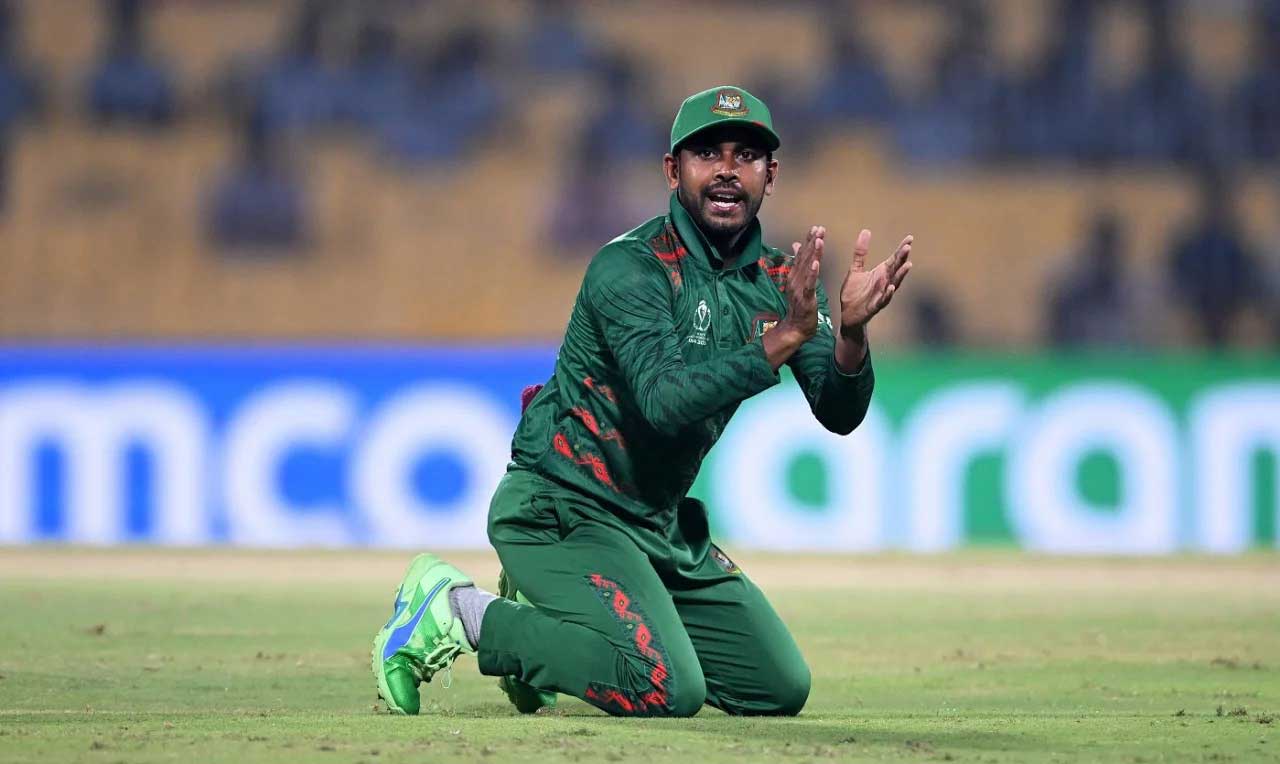 রাজার জায়গায় মিরাজকে চাচ্ছে লাহোর