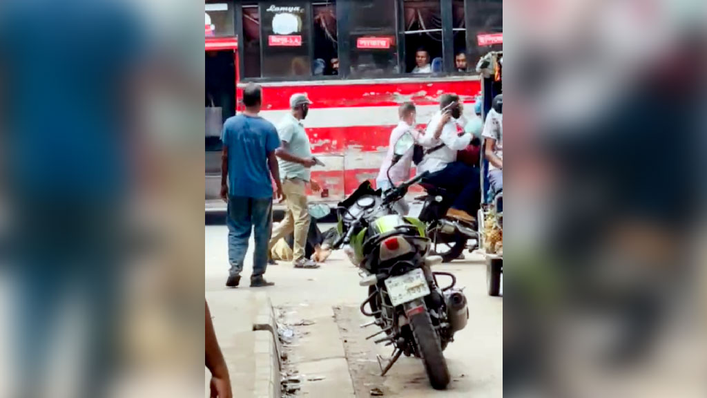 মিরপুরে গুলি করে ব্যবসায়ীর টাকা ছিনতাইয়ের ঘটনায় আটক ১