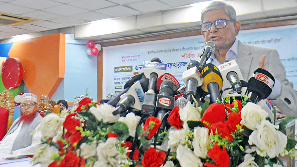 ফ্যাসিস্ট হাসিনার বিরুদ্ধে গত ১০ বছর তাঁদের দেখিনি— কাদেরকে ইঙ্গিত করলেন ফখরুল