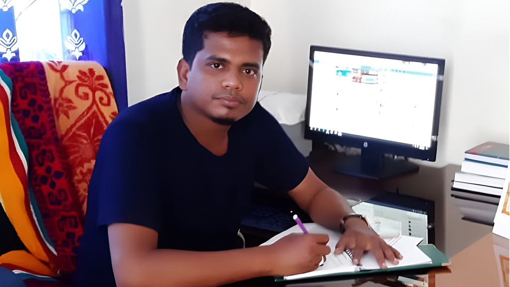 দুস্থদের ৩৪ লাখ টাকা নিয়ে লাপাত্তা মোহনগঞ্জ সমাজসেবা কর্মকর্তা