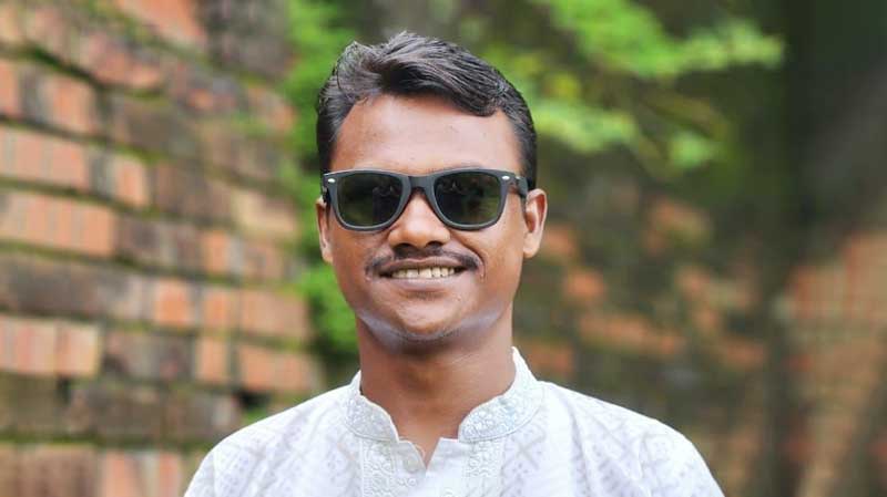 আওয়ামী লীগ নেতাকে ছাড়াতে থানায় ছাত্র অধিকারের নেতা