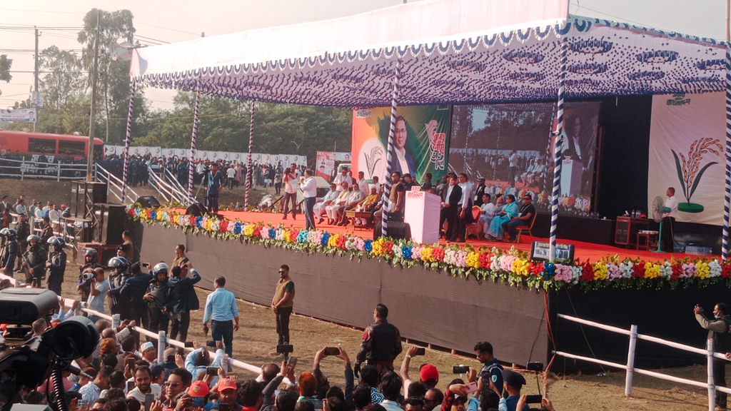 চা-শ্রমিক ও দিনমজুরদের ফ্যামিলি কার্ড দেওয়া হবে: তারেক রহমান