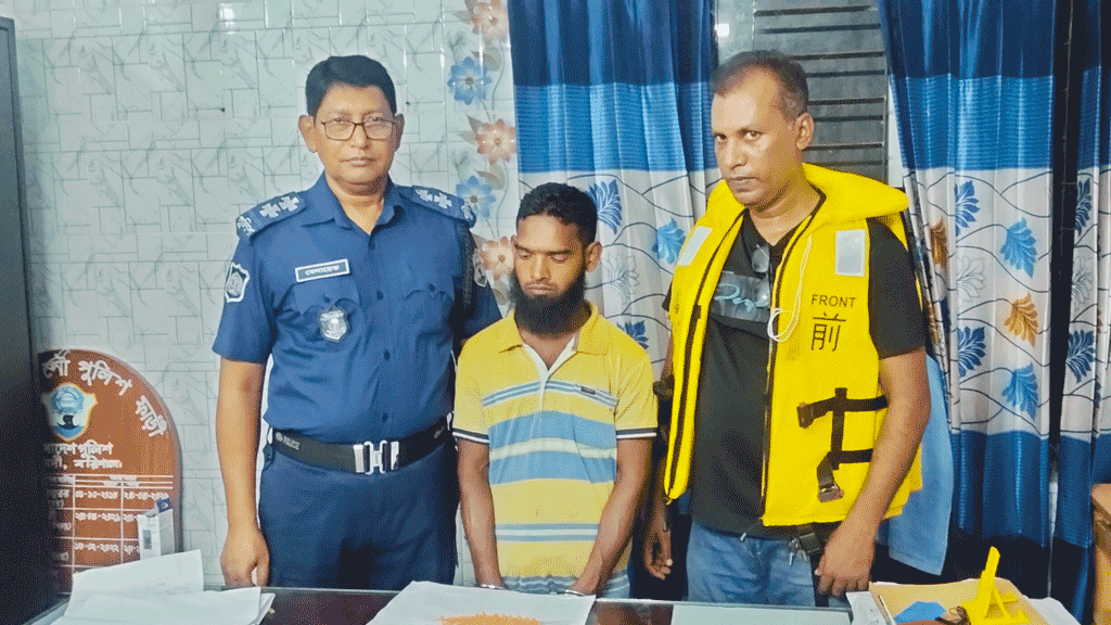 মুলাদীর জয়ন্তী নদীতে ২৮০টি ইয়াবাসহ ট্রলারচালক আটক