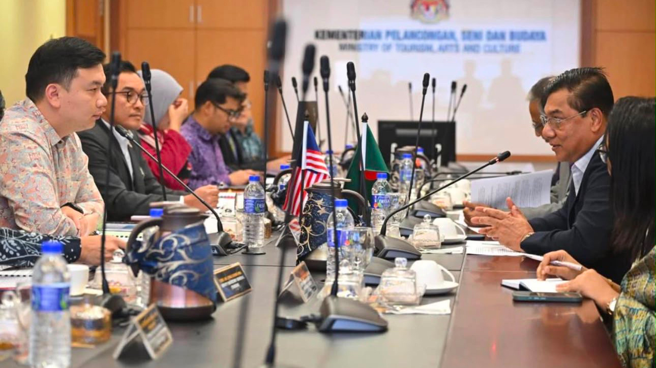 মালয়েশিয়ার পর্যটন খাতে কর্মসংস্থানের সুযোগ বাড়ছে বাংলাদেশিদের, ভিসা সহজীকরণে গুরুত্ব