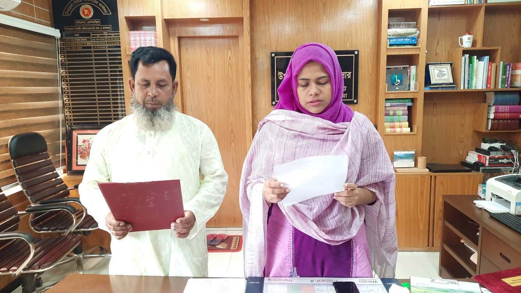৩ বছর সাত মাস পর শপথ নিলেন ইউপি সদস্য