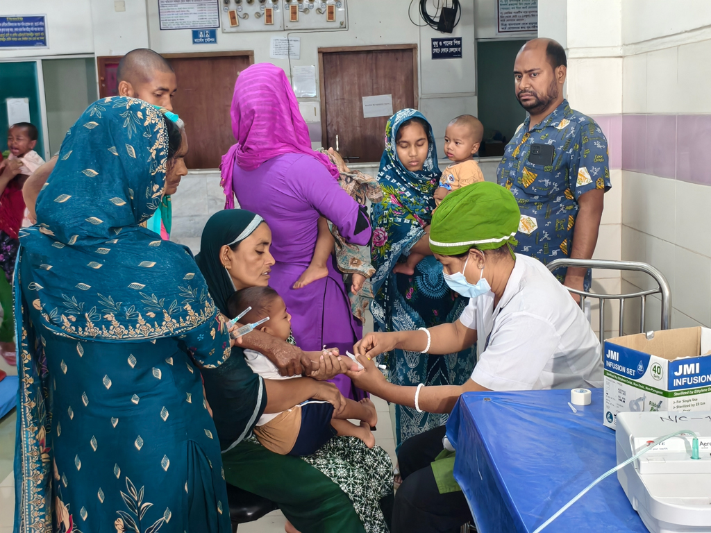 মমেক হাসপাতালে হামের উপসর্গ নিয়ে ভর্তি আরও ২৭ শিশু
