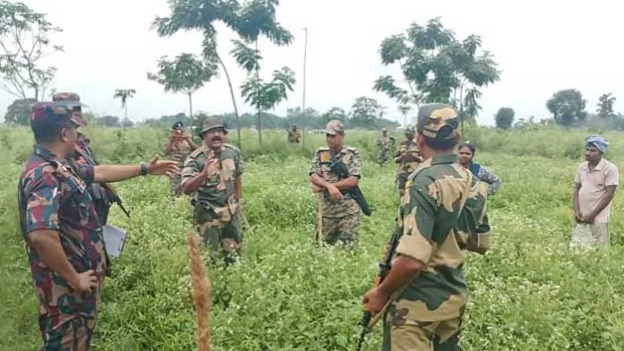 চার সীমান্ত দিয়ে পুশ ইনের চেষ্টা প্রতিহত বিজিবি ও স্থানীয়দের