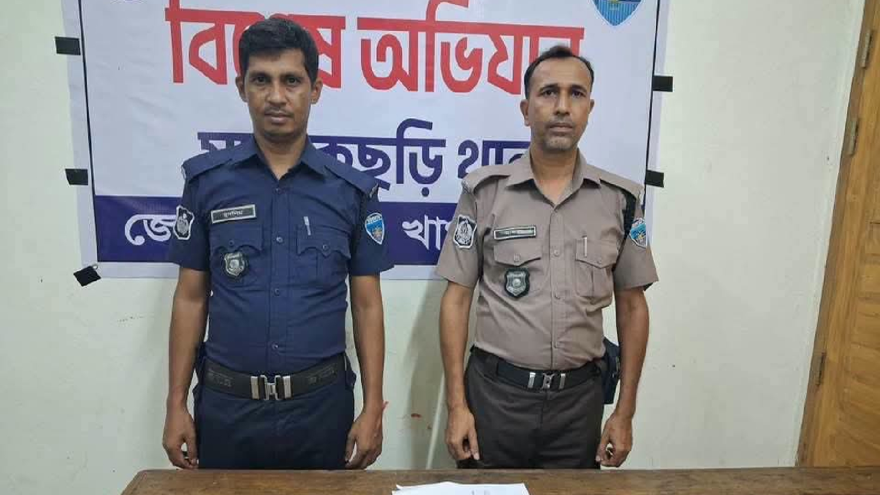 দুর্ঘটনায় আহতের পকেটে মিলল ৯৫০ ইয়াবা, পুলিশ পাহারায় হাসপাতালে