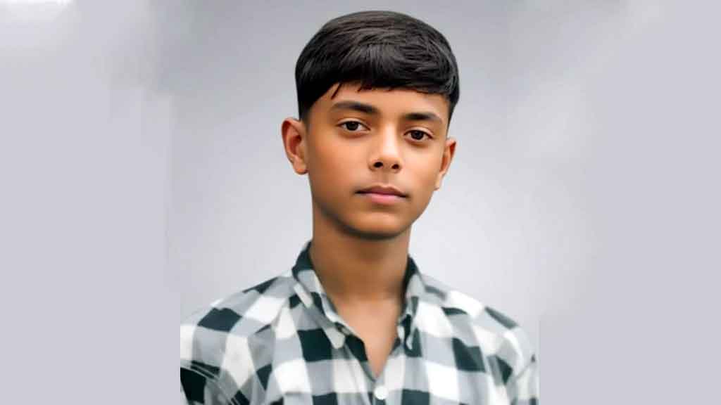 মানিকগঞ্জে ছুরিকাঘাতে স্কুলছাত্রকে হত্যা