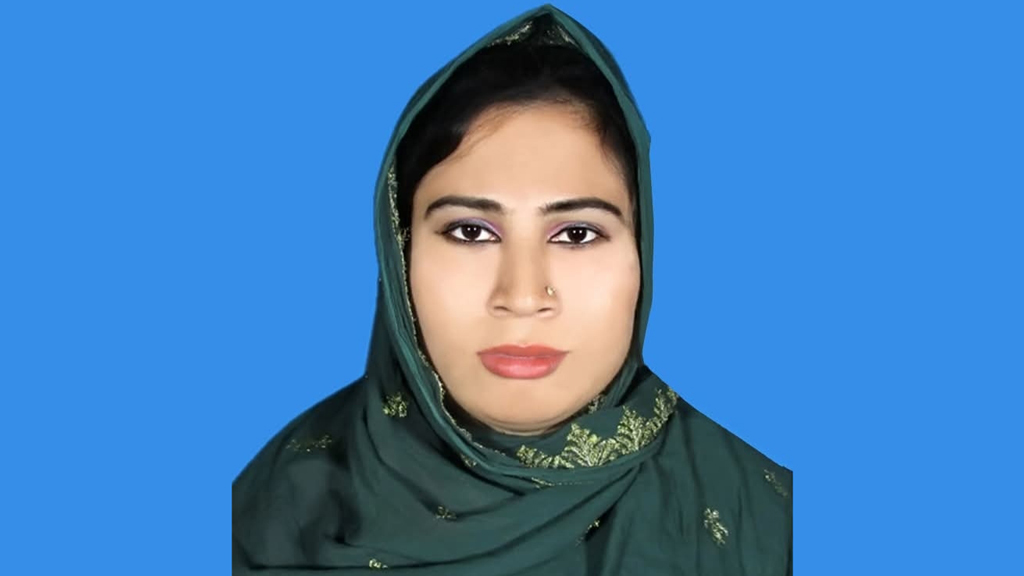 প্রধানমন্ত্রীর কাছে খোলা চিঠি সেই মুন্নী আক্তারের