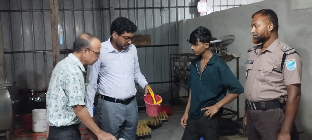 লাইসেন্স বিহীন কারখানায় পন্যের মোড়কে বিএসটিআই লোগো, ২০ হাজার টাকা জরিমানা