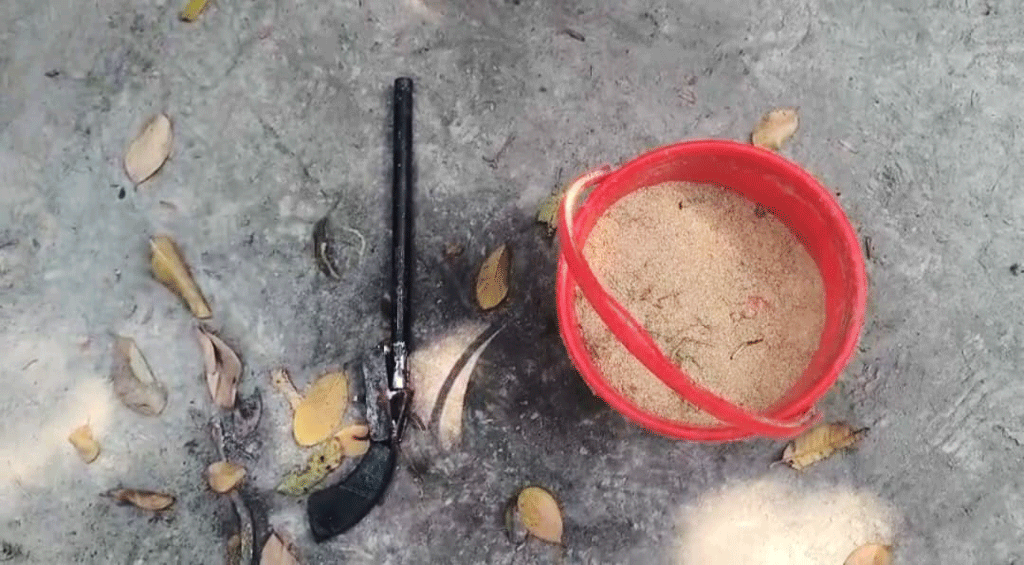 মুন্সিগঞ্জে সেনাবাহিনীর অভিযানে অস্ত্র-ককটেল উদ্ধার, আটক ৫