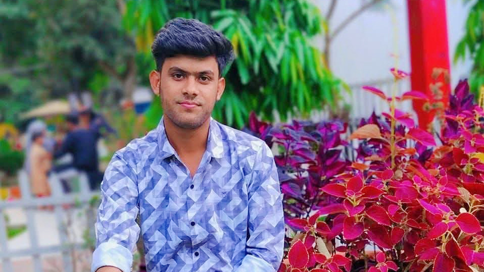 গজারিয়ায় ল্যাবরেটরি টেকনিশিয়ানকে কুপিয়ে হত্যা