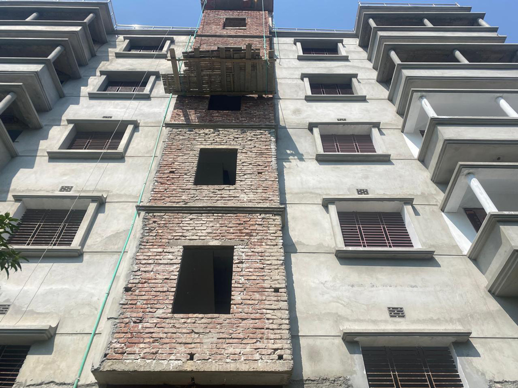 টঙ্গিবাড়ীতে নির্মাণাধীন ভবন থেকে পড়ে শ্রমিকের মৃত্যু