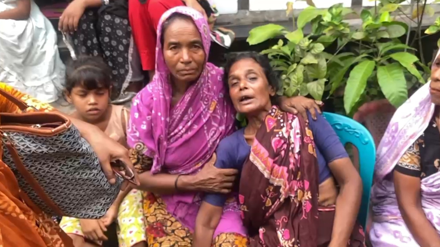 মুন্সিগঞ্জে ভাঙারি ব্যবসায়ীকে কুপিয়ে হত্যা, মোটরসাইকেলে আগুন