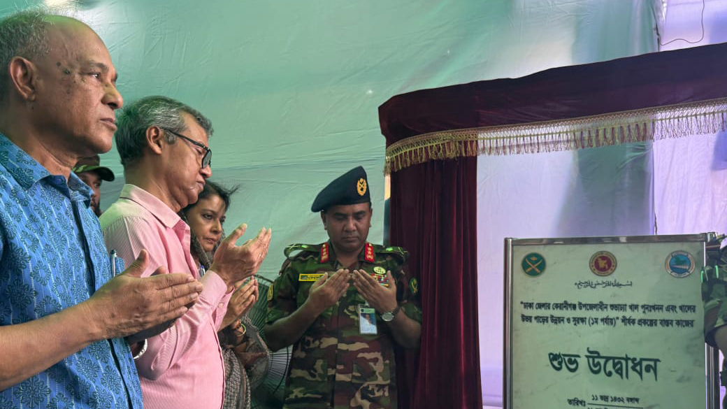 গজারিয়ায় পুলিশের ওপর হামলার দুঃসাহস খতিয়ে দেখা হচ্ছে: স্বরাষ্ট্র উপদেষ্টা