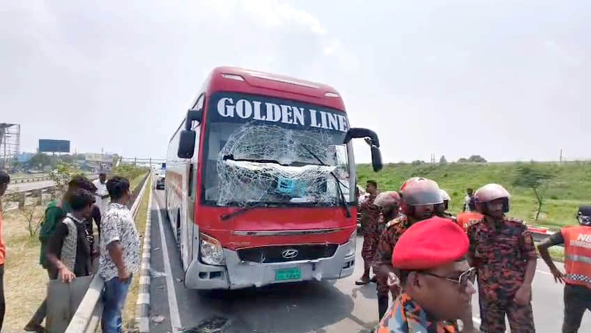 ঢাকা-মাওয়া এক্সপ্রেসওয়ে: দেড় মাসে ২৩ দুর্ঘটনা, বড় হচ্ছে মৃত্যুর মিছিল