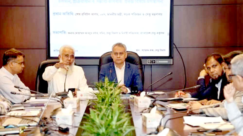 ঈদযাত্রায় যানজটমুক্ত সড়ক নিশ্চিতের নির্দেশ মন্ত্রীর