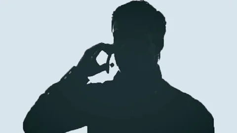এ.জে.আর কুরিয়ারে হামলা: সমঝোতা না করলে ‘লাশ পড়ে থাকবে’ বলে বাদীকে হুমকি