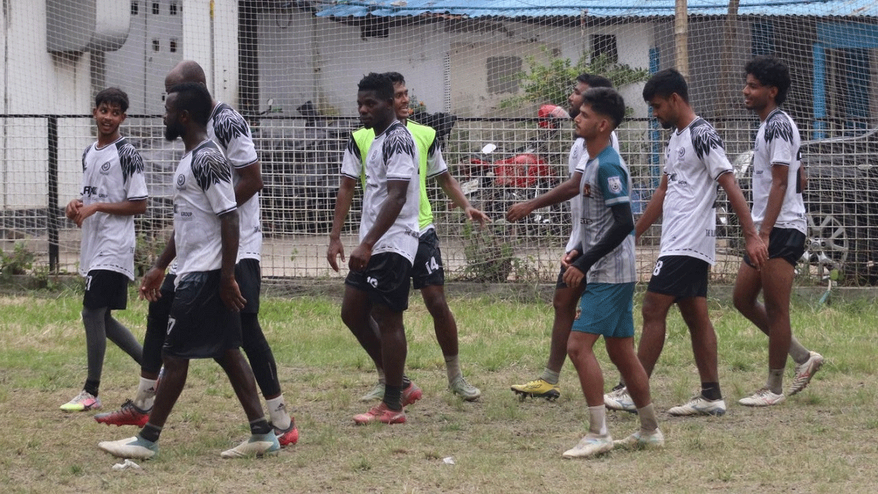 মোহামেডানে বইছে নির্বাচনী হাওয়া, ফুটবলাররা আছেন অর্থ কষ্টে