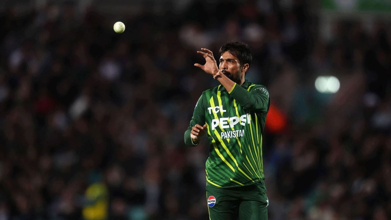 ভারত সেমিফাইনালে ওঠার পর তোপের মুখে আমির