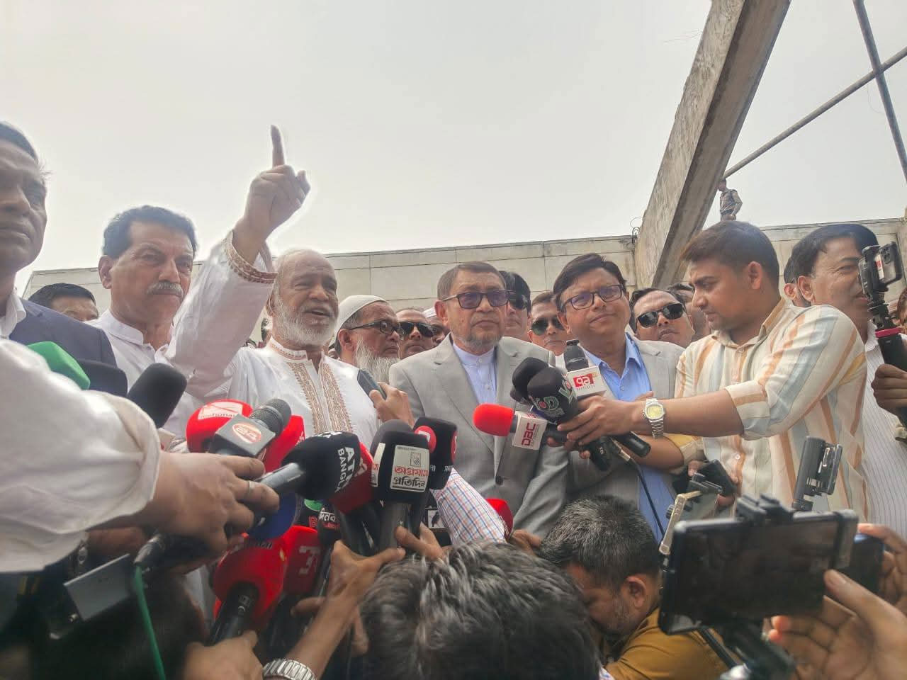 বিএনপি বহুদলীয় গণতন্ত্রে বিশ্বাসী: মঈন খান