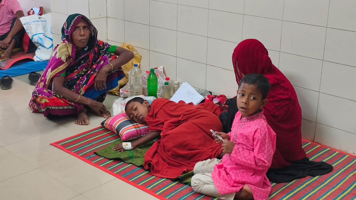 ময়মনসিংহ মেডিকেলে কমেছে সেবার মান, বাড়ছে হামের উপসর্গে মৃত্যু
