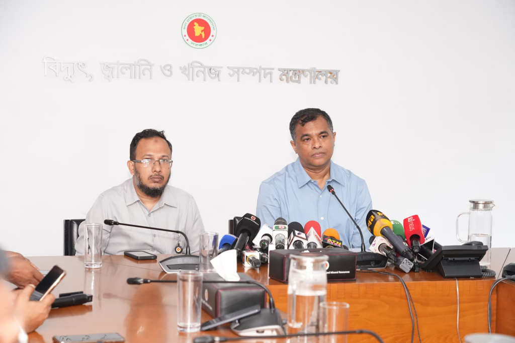 মজুত পর্যাপ্ত, এপ্রিল মাসে আমরা পুরোপুরি নিরাপদ: জ্বালানি বিভাগের যুগ্ম সচিব