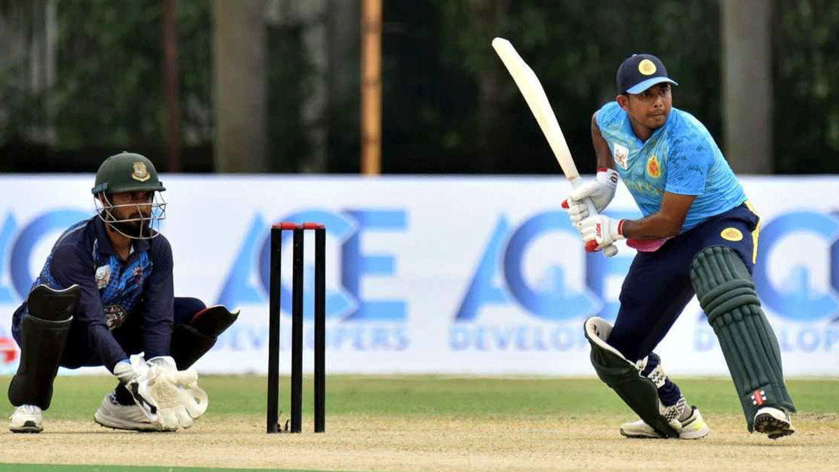 মোসাদ্দেকের সেঞ্চুরি, ফের হারল আবাহনী