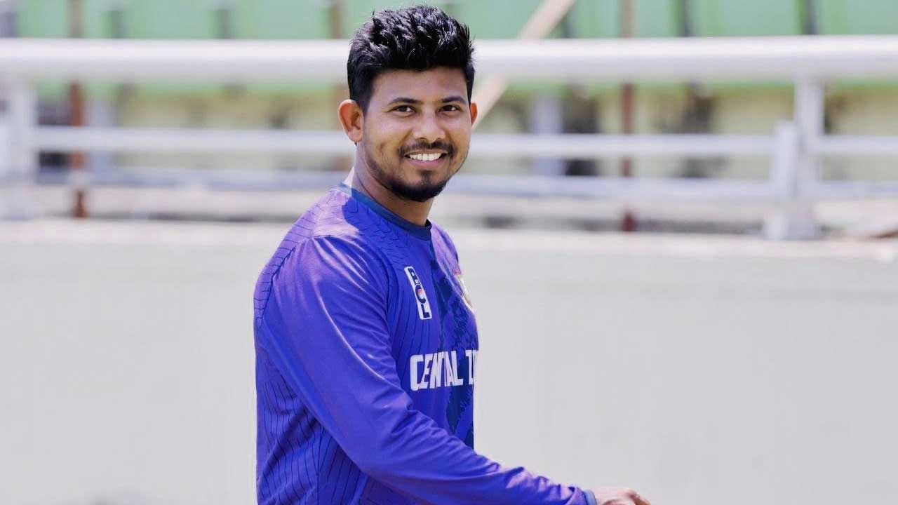 ৪ বছর পর জাতীয় দলে মোসাদ্দেক, বাদ আফিফ