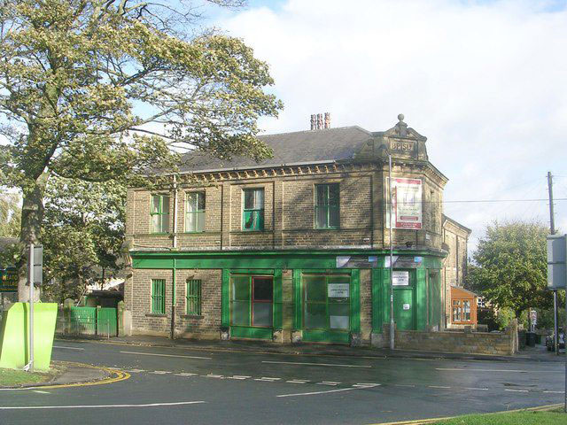 বিশ্বজুড়ে ভাইরাল ইংল্যান্ডের এক মসজিদ, কারণটা চমৎকার