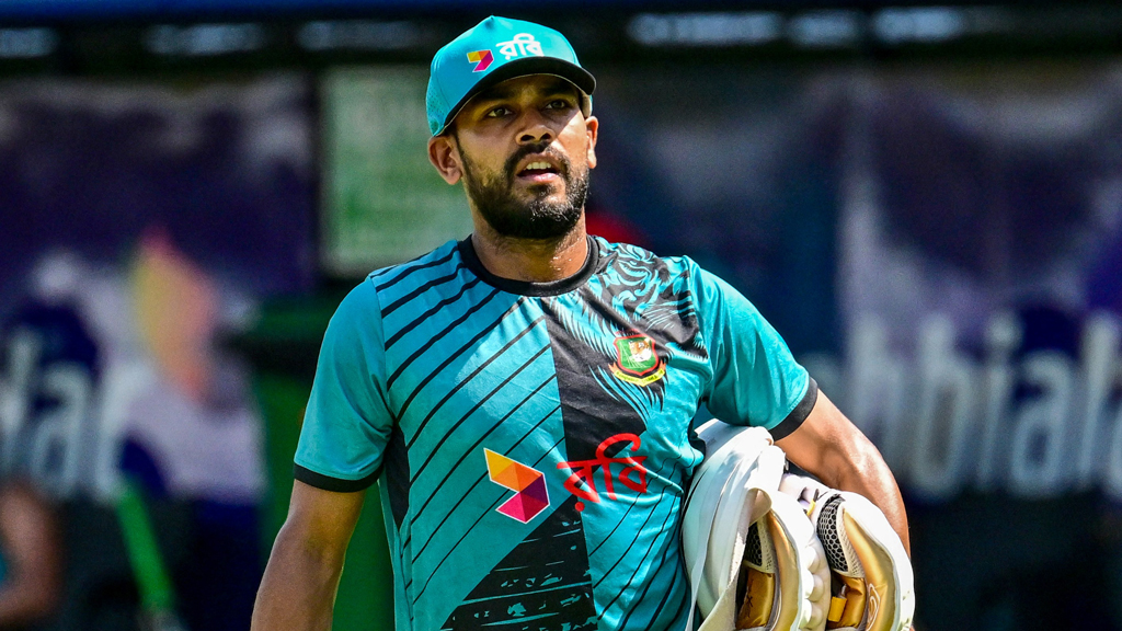 ‘মিরাজ খেললে লড়াইটা ভালো হবে’