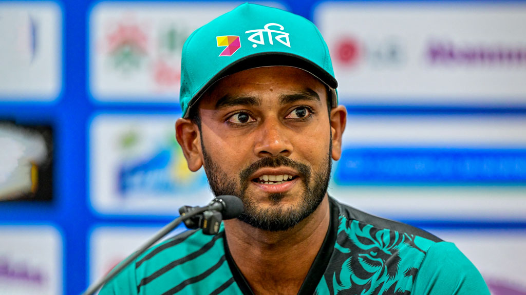 শান্তর সঙ্গে বিভাজন নয়, মিরাজ বলছেন ‘সবার আগে বাংলাদেশ’