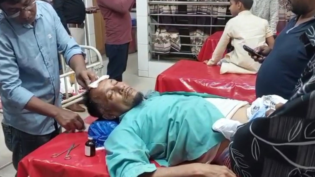 মাদারীপুরে দুই পরিবারের সদস্যদের মারামারি, নারীসহ আহত ৪