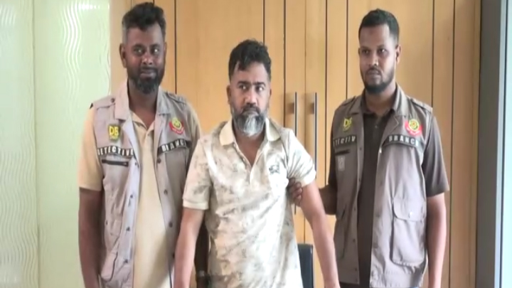 মাদক ব্যবসায় প্রতিশোধ নিতে বিএনপি কর্মী আলমগীরকে হত্যাচেষ্টা: ডিবি