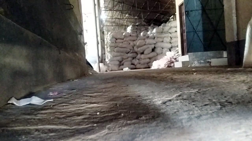 মুড়ির কারখানায় শ্রমিকের মৃত্যু