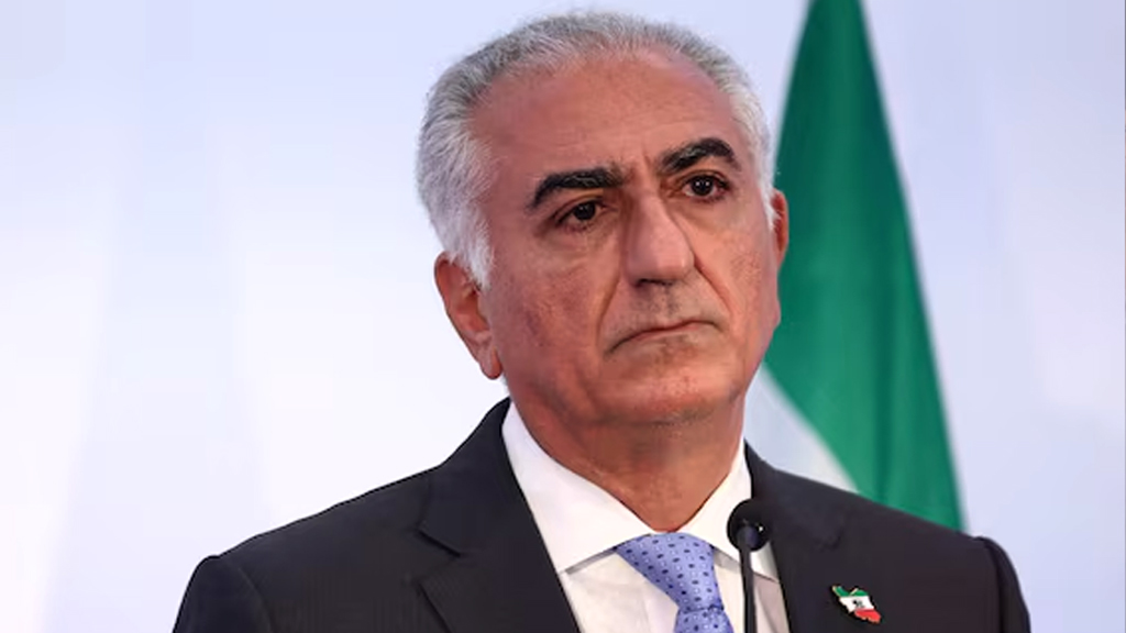 ইরানের বিক্ষোভের মুখ হতে চাইছেন—পারবেন কি শাহপুত্র রেজা পাহলভি