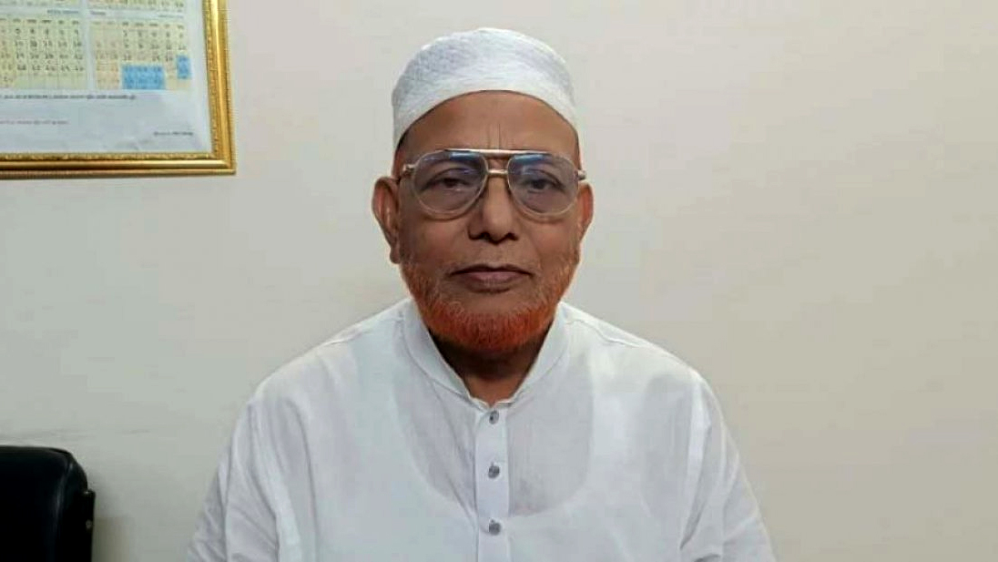 মাসদার হোসেনের আইনজীবী সনদ স্থগিত