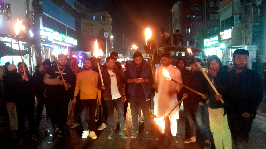 শরীয়তপুরে এনসিপির মশাল মিছিল