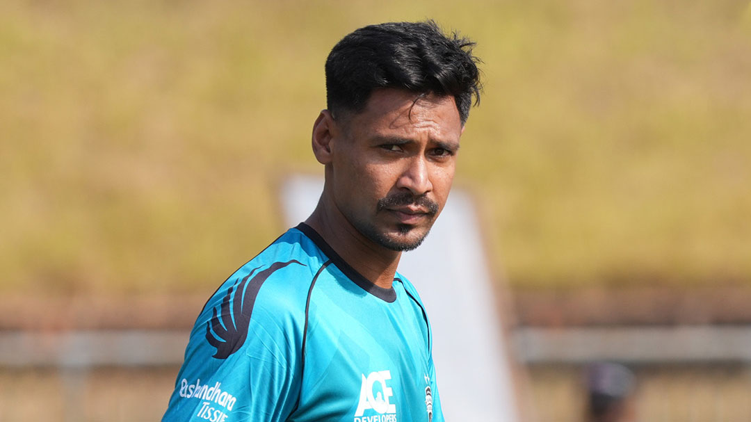 ‘মোস্তাফিজকে বাদ দেওয়ার সিদ্ধান্ত দুর্গন্ধ ছড়াচ্ছে’