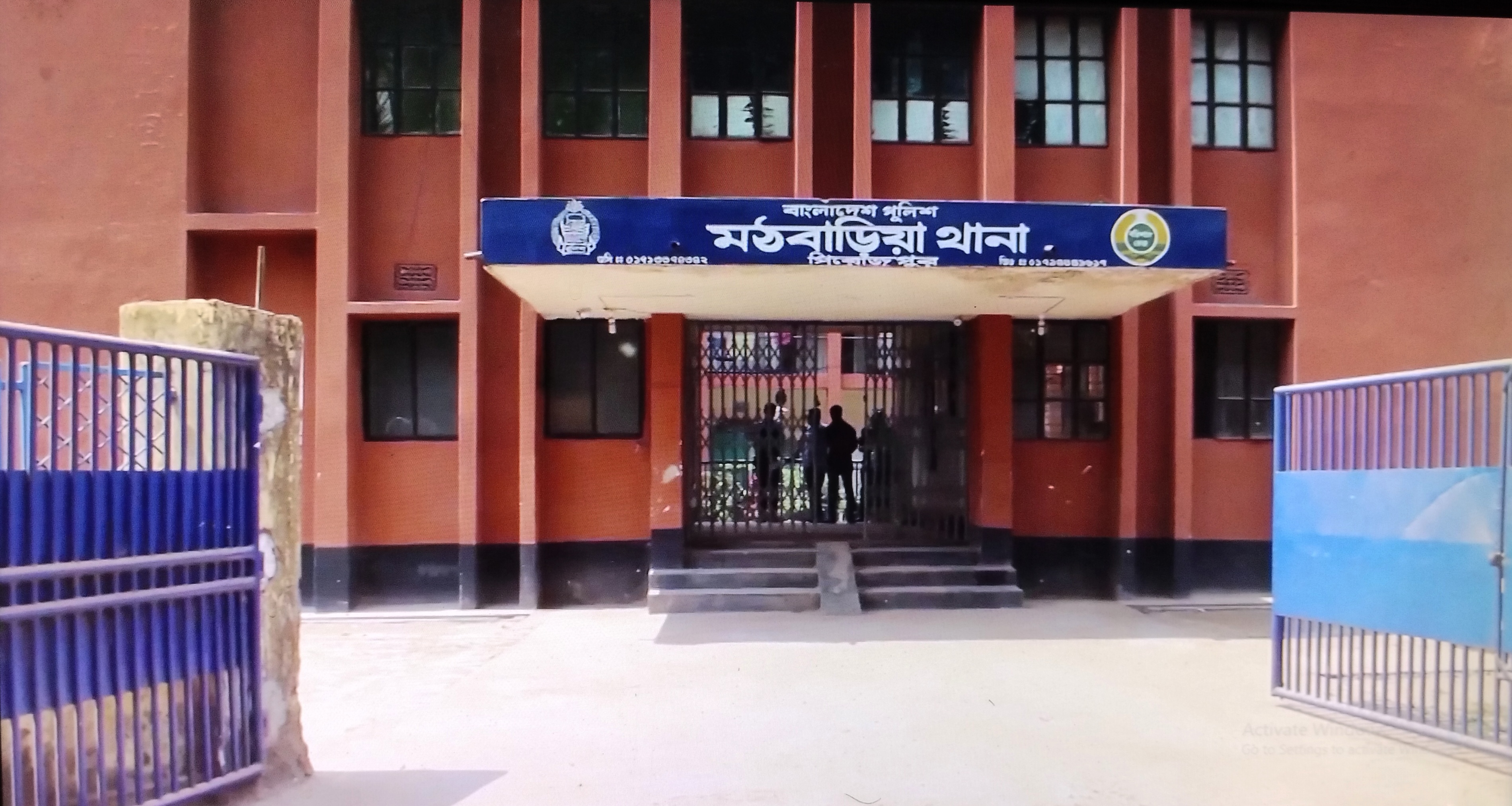 চা-দোকানিকে কুপিয়ে হত্যা