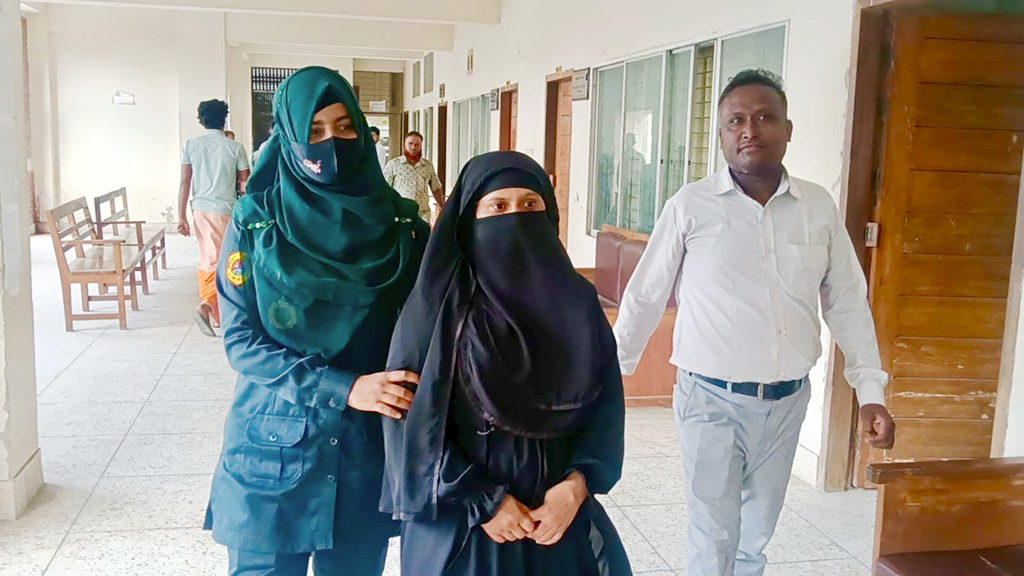 স্বামীর বিরুদ্ধে মিথ্যা যৌতুক মামলা: ১০ দিনের কারাদণ্ড স্ত্রীর