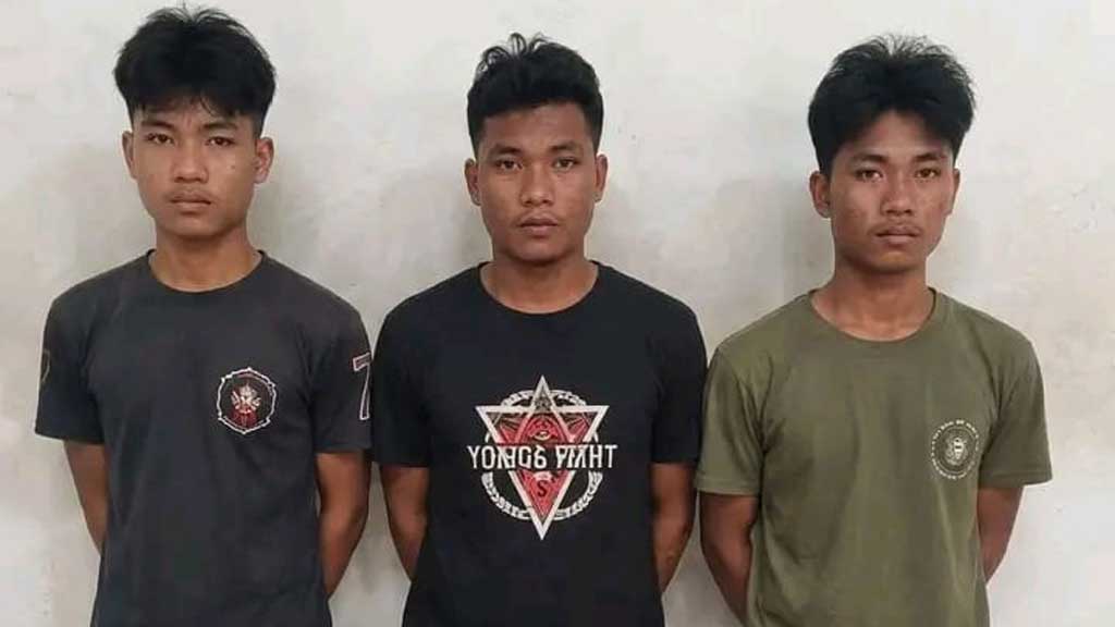 খাগড়াছড়ির মাটিরাঙ্গায় যৌথ অভিযানে ইউপিডিএফের ৩ সদস্য আটক, অস্ত্র উদ্ধার