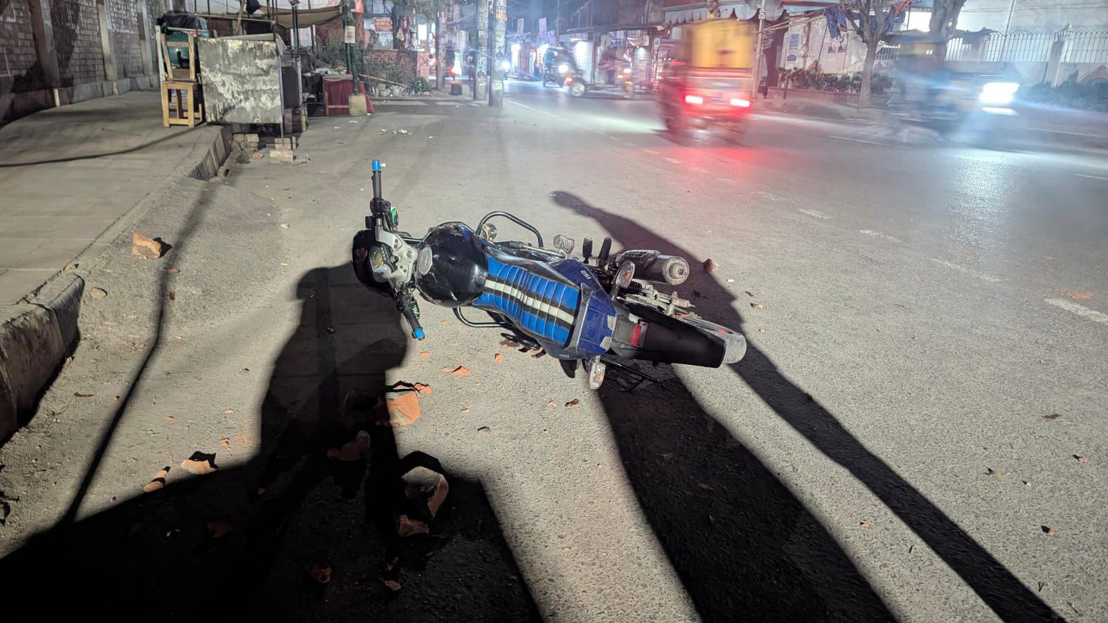 রাজশাহীতে জামায়াতের দুই পক্ষের সংঘর্ষ, মোটরসাইকেল ভাঙচুর