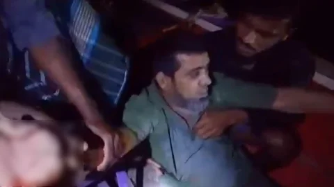 চাঁদা আদায় নিয়ে বিরোধে জেলেদের ওপর হামলা, হাতবোমা বিস্ফোরণে আহত ৫
