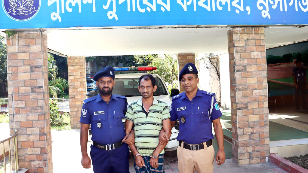 গভীর রাতে স্ত্রীকে হত্যা করে পালান ফজরের নামাজ পড়ে