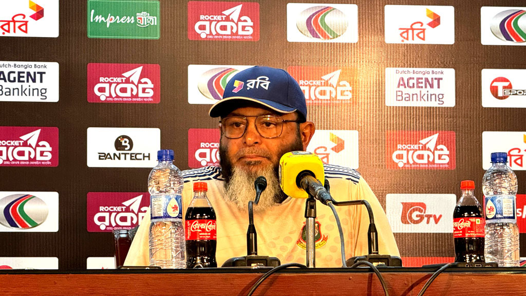 কেন পাকিস্তানের হয়ে কাজ করতে ভয় পান বাংলাদেশ কোচ