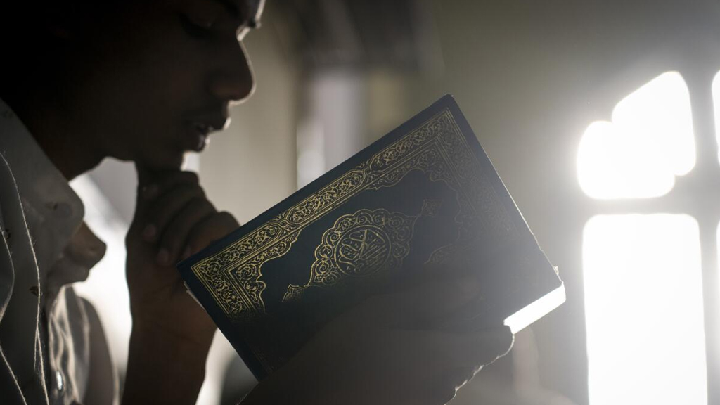 পেট ব্যথা কমানোর দোয়া ও আমল