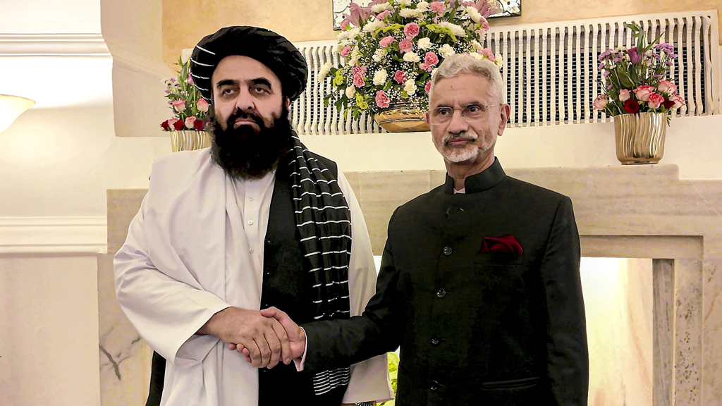 তালেবানের সঙ্গে সম্পর্ক স্বাভাবিকীকরণ: নৈতিকতা ও স্বার্থের সংঘাতে ভারত