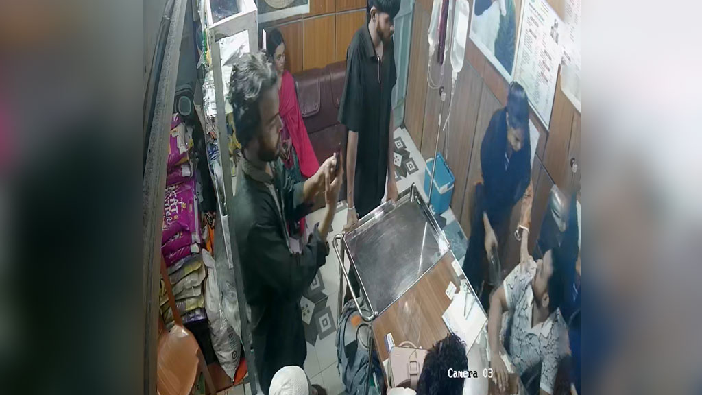 ৫ লাখ টাকা চাঁদা না পেয়ে চিকিৎসকের চেম্বারে হামলার অভিযোগ, ছাত্রদল নেতা বহিষ্কার